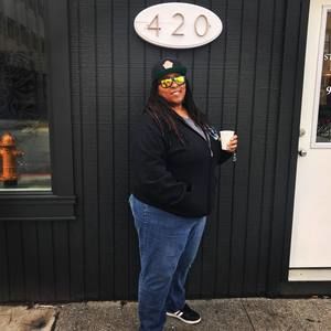 Meet your Posher, Nelle